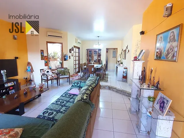 Casa com 250m² 3 quartos e 2 banheiros, à venda, no bairro Jardim Maria Cândida em Caçapava