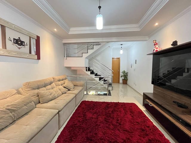Casa com 222m² 4 quartos e 4 banheiros, à venda, no bairro Parque Xangri-Lá em Contagem