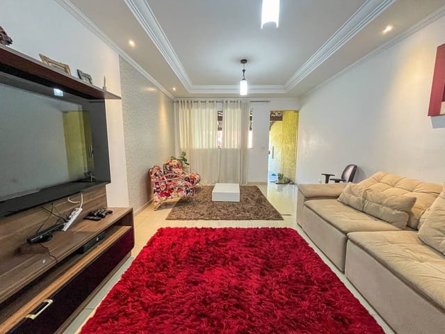 Casa com 222m² 4 quartos e 4 banheiros, à venda, no bairro Parque Xangri-Lá em Contagem