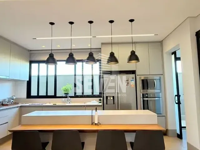 Casa com 450m², à venda, no bairro Residencial Estoril Premium em Bauru