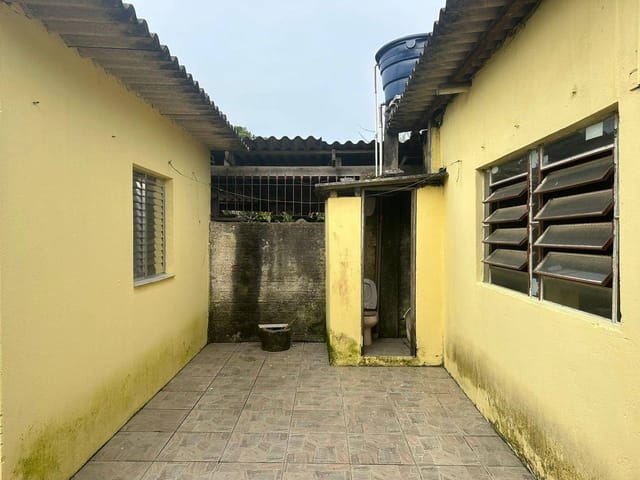 Casa com 300m² 2 quartos e 2 banheiros, à venda, no bairro Três Vendas em Pelotas