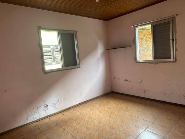 Casa com 300m² 2 quartos e 2 banheiros, à venda, no bairro Três Vendas em Pelotas