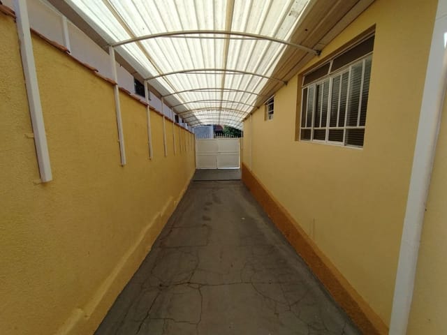 Casa com 250m² 3 quartos e 3 banheiros, à venda, no bairro São Lázaro em São João da Boa Vista