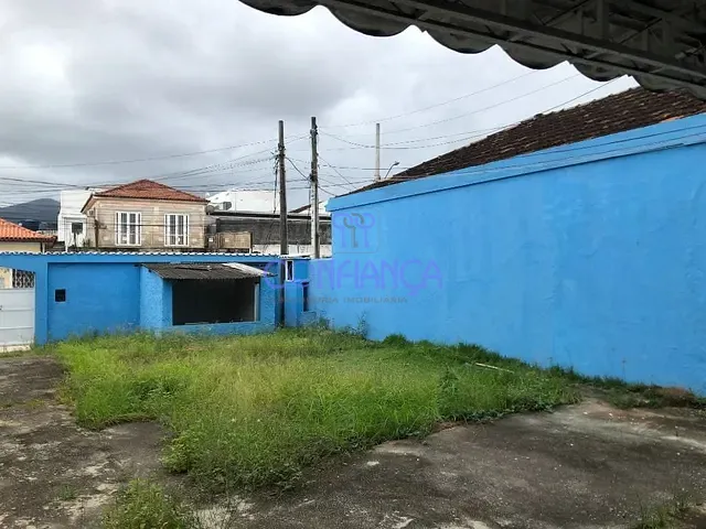 Casa com 150m² 3 quartos e 2 banheiros, à venda ou para alugar, no bairro Campo Grande em Rio de Janeiro