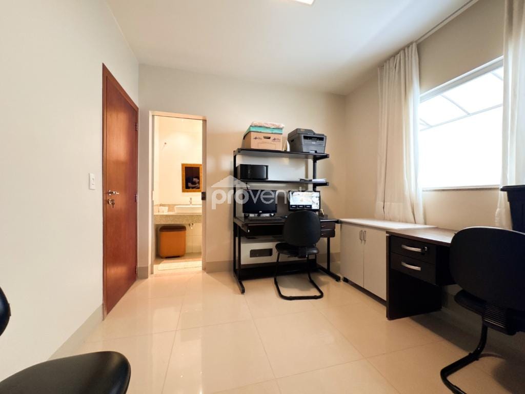 Casa, 4 quartos, 270 m² - Foto 10