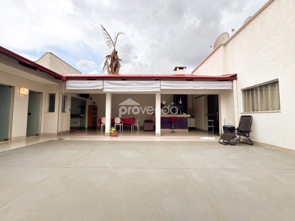 Casa, 4 quartos, 270 m² - Foto 26