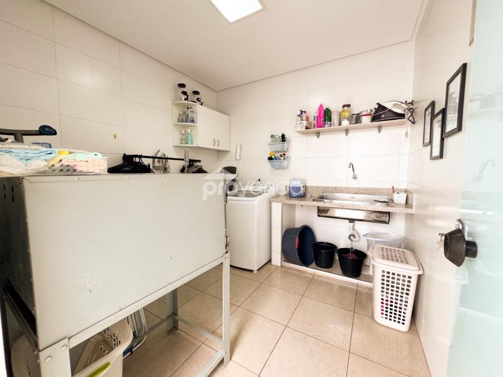 Casa, 4 quartos, 270 m² - Foto 13