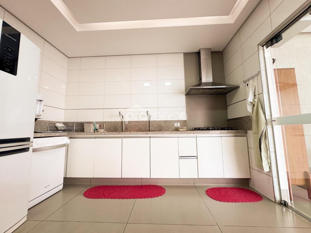 Casa, 4 quartos, 270 m² - Foto 20