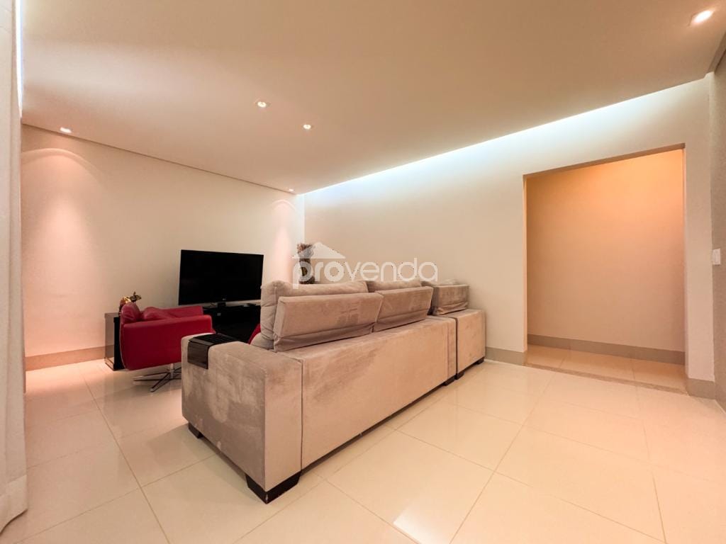 Casa, 4 quartos, 270 m² - Foto 24