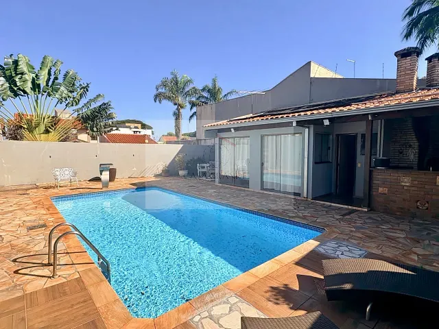 Casa com 627m² 3 quartos e 3 banheiros, à venda, no bairro Jardim Alto da Boa Vista em Rolândia