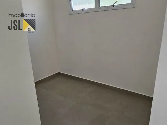 Casa com 300m² 3 quartos e 2 banheiros, à venda, no bairro Condomínio Terras do Vale em Caçapava