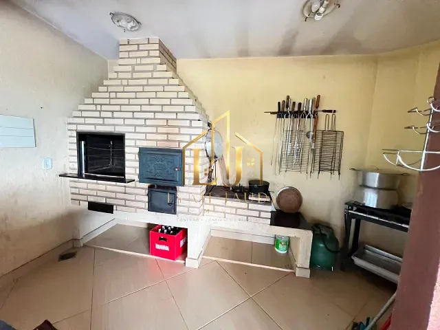 Casa com 2400m² 4 quartos e 3 banheiros, à venda, no bairro zona rural em Chapada dos Guimarães