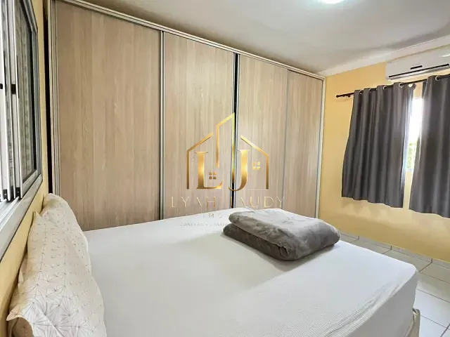 Casa com 2400m² 4 quartos e 3 banheiros, à venda, no bairro zona rural em Chapada dos Guimarães