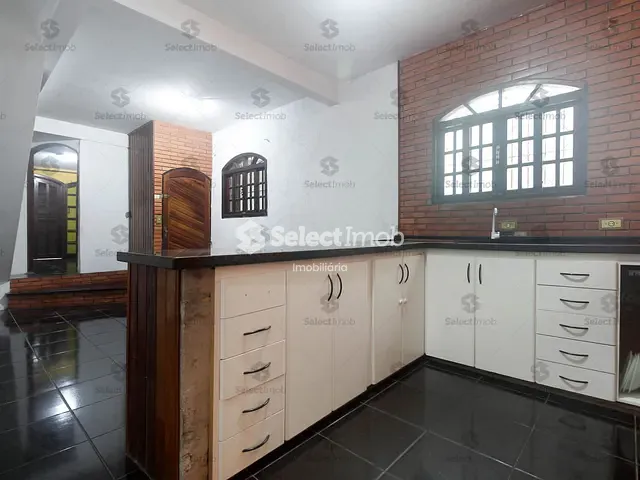 Casa com 90m², para alugar, no bairro Parque Boa Esperança em Mauá