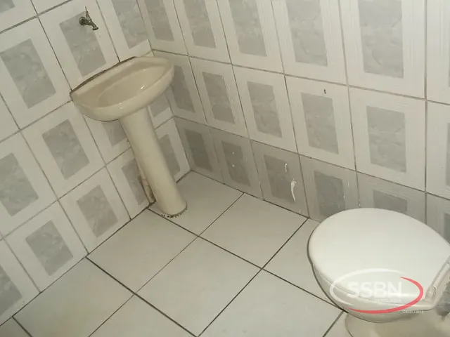 Casa 1 quarto e 1 banheiro, para alugar, no bairro Jardim Eneides em Nova Odessa