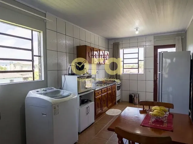 Casa com 360m² 3 quartos e 1 banheiro, à venda, no bairro Três Vendas em Pelotas