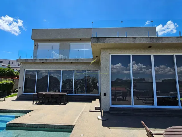 Casa com 1028m² 5 quartos e 4 banheiros, à venda, no bairro Residencial Porto Laranjeiras em Piracaia