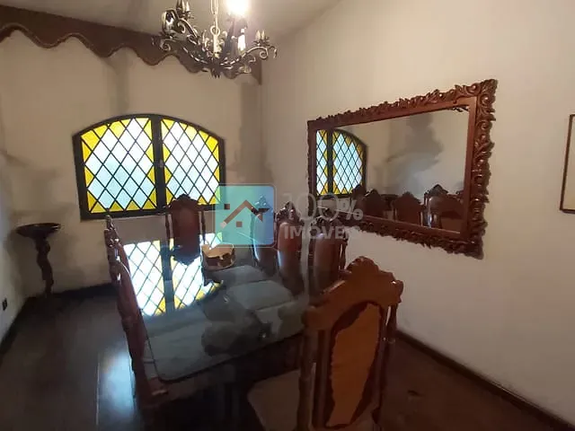 Casa com 700m² 4 quartos e 5 banheiros, à venda, no bairro Jardim Apolo em São José dos Campos