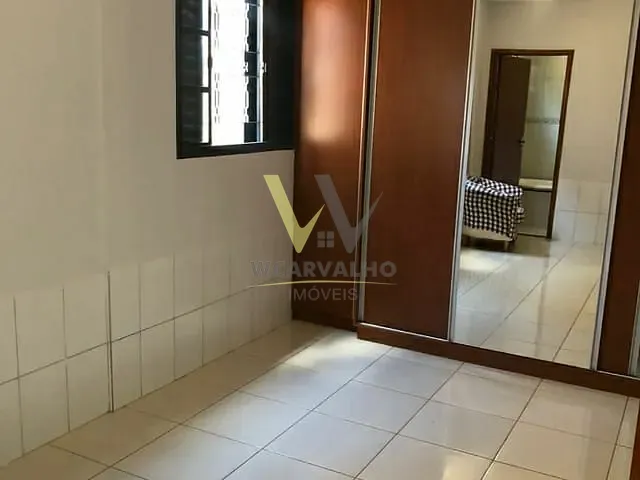 Casa com 281m² 4 quartos e 2 banheiros, à venda, no bairro Jundiaí em Anápolis