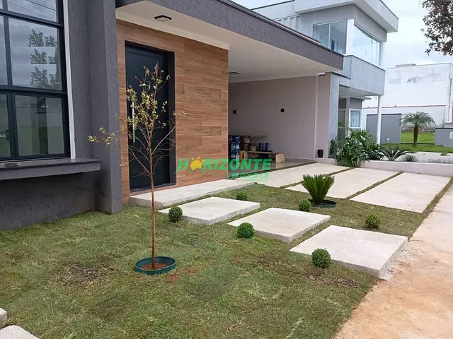 Casa com 300m² 3 quartos e 2 banheiros, à venda, no bairro Residencial Terras Do Vale em Caçapava