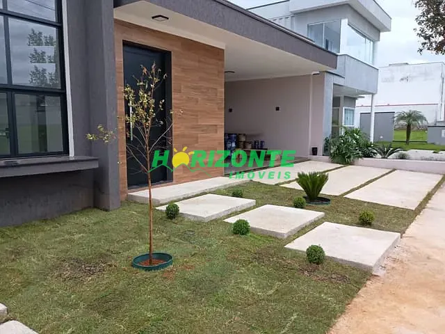 Casa com 300m² 3 quartos e 2 banheiros, à venda, no bairro Residencial Terras Do Vale em Caçapava