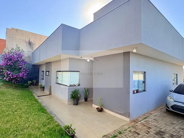 Casa com 522m² 3 quartos e 2 banheiros, à venda, no bairro Jardim  Vale Verde em Rolândia