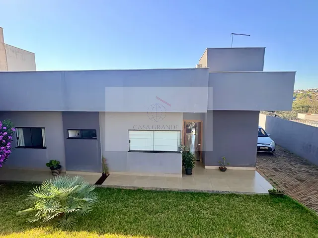 Casa com 522m² 3 quartos e 2 banheiros, à venda, no bairro Jardim  Vale Verde em Rolândia