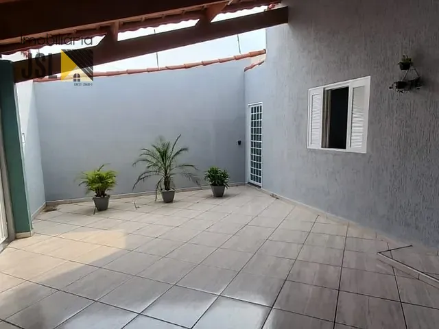 Casa com 191m² 3 quartos e 2 banheiros, à venda, no bairro Jardim Caçapava em Caçapava