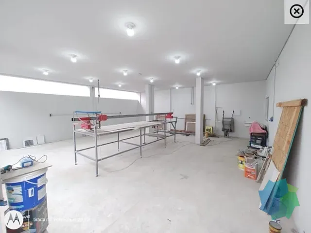 Casa com 300m² 2 quartos e 1 banheiro, à venda ou para alugar, no bairro Jardim Guarujá em Salto