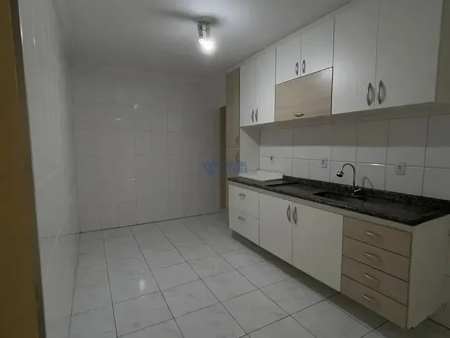 Casa 2 quartos e 2 banheiros, à venda, no bairro Conjunto Residencial Trinta e Um de Março em São José dos Campos