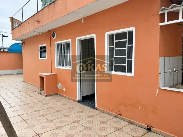 Casa com 250m² 3 quartos e 2 banheiros, à venda, no bairro Vila Amorim em Suzano