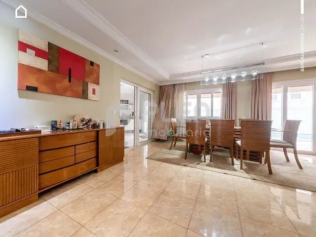 Casa com 500m² 4 quartos e 8 banheiros, à venda, no bairro City América em São Paulo