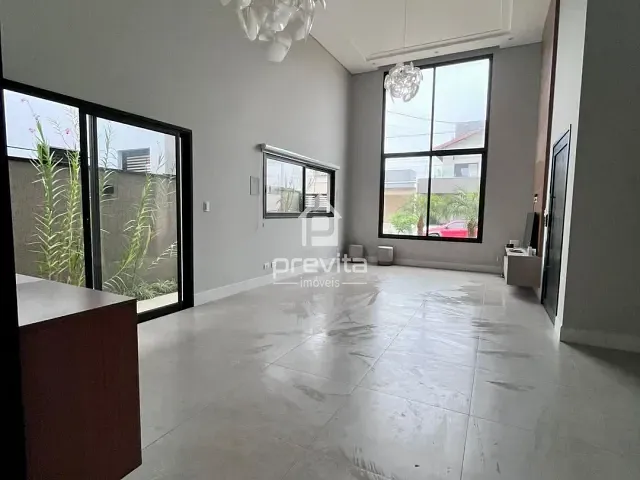 Casa com 325m² 3 quartos e 3 banheiros, para alugar, no bairro Piracangaguá em Taubaté
