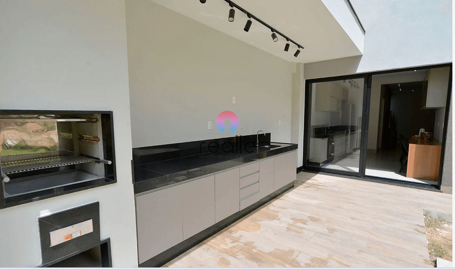 Casa à venda e aluguel com 3 quartos, 194m² - Foto 100