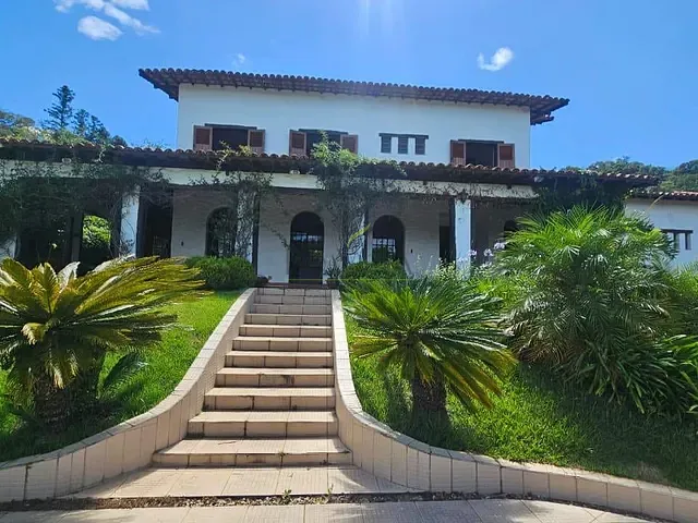 Casa 4 quartos e 4 banheiros, à venda, no bairro Beiral das Pedras em Atibaia
