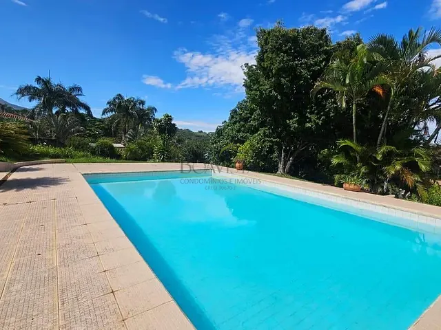 Casa 4 quartos e 4 banheiros, à venda, no bairro Beiral das Pedras em Atibaia