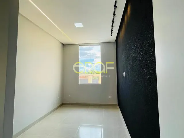 Casa com 180m² 3 quartos e 2 banheiros, para alugar, no bairro Setor Bela Vista em Formosa