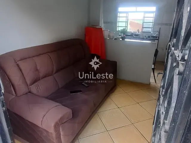 Casa com 420m² 3 quartos e 1 banheiro, à venda, no bairro Conjunto Taquaril em Belo Horizonte