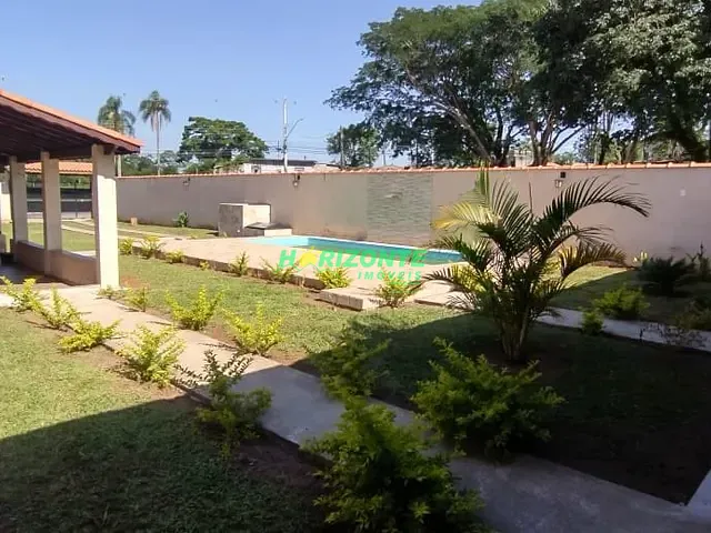 Casa com 567m², à venda, no bairro Vila Menino Jesus em Caçapava