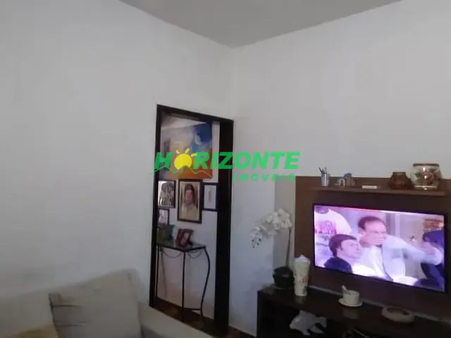 Casa com 567m², à venda, no bairro Vila Menino Jesus em Caçapava