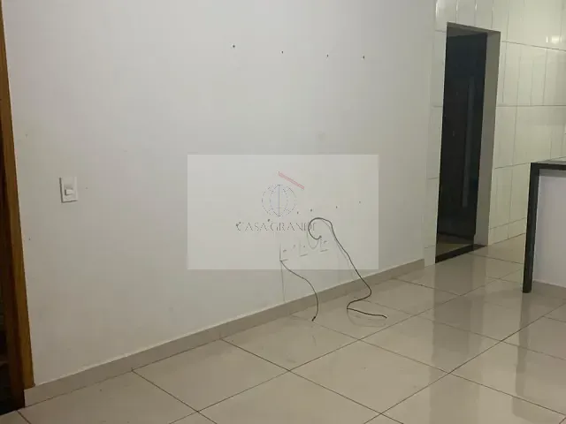 Casa com 204m² 3 quartos e 2 banheiros, à venda, no bairro Jardim Independência em Rolândia