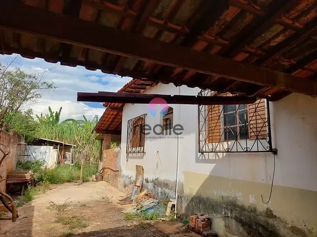 Casa com 1427m² 3 quartos e 3 banheiros, à venda, no bairro Várzea em Lagoa Santa