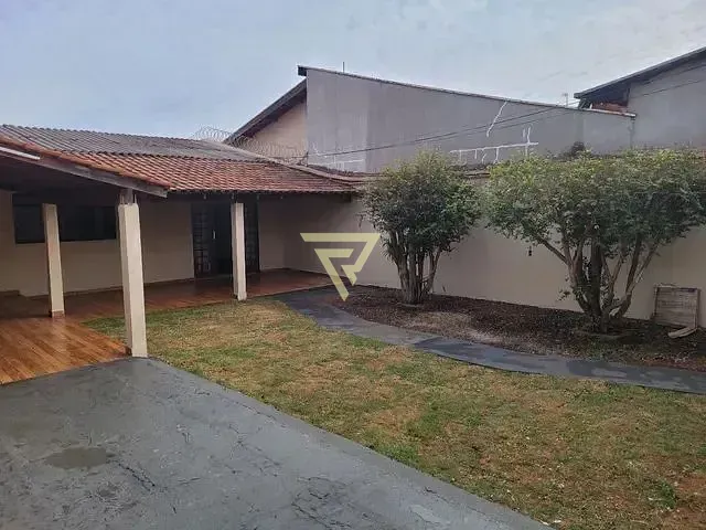 Casa com 250m² 3 quartos e 2 banheiros, à venda, no bairro Parque dos Lagos em Ribeirão Preto