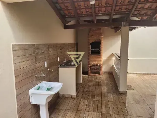 Casa com 250m² 3 quartos e 2 banheiros, à venda, no bairro Parque dos Lagos em Ribeirão Preto