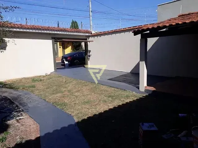Casa com 250m² 3 quartos e 2 banheiros, à venda, no bairro Parque dos Lagos em Ribeirão Preto