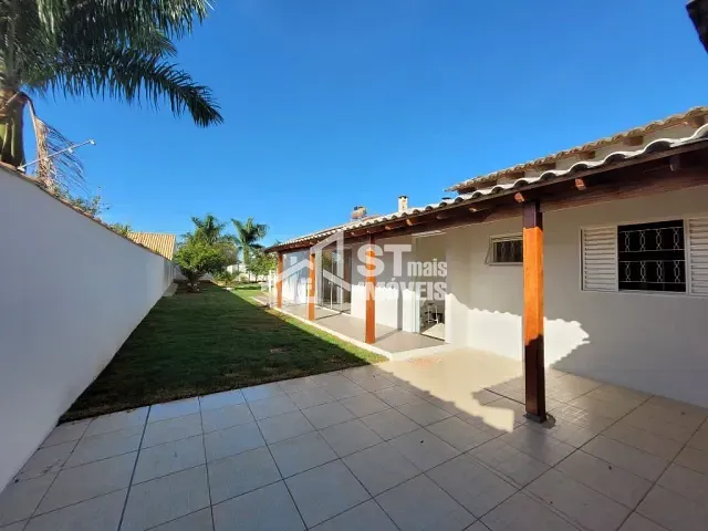 Casa com 545m² 4 quartos e 2 banheiros, à venda, no bairro Jd Ipe em Andradas