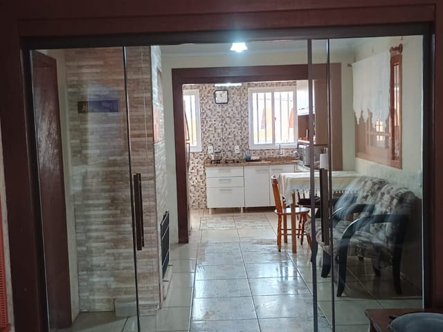 Casa com 330m² 2 quartos e 3 banheiros, à venda, no bairro Laranjal em Pelotas