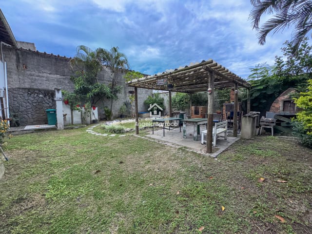 Casa 4 quartos e 4 banheiros, para alugar, no bairro Jardim Atlântico Leste (Itaipuaçu) em Maricá