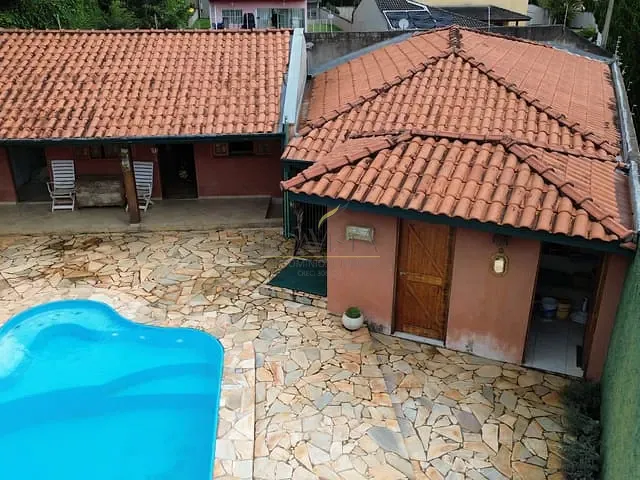 Casa com 1172m² 4 quartos e 5 banheiros, à venda, no bairro Jardim Santos Reis em Piracaia