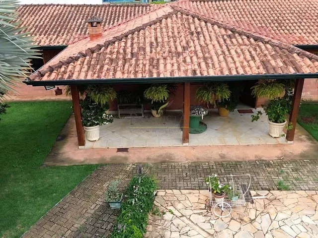 Casa com 1172m² 4 quartos e 5 banheiros, à venda, no bairro Jardim Santos Reis em Piracaia